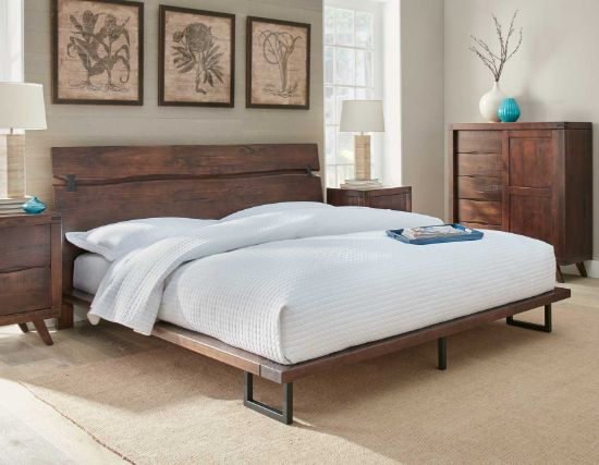 Pasco King Bed